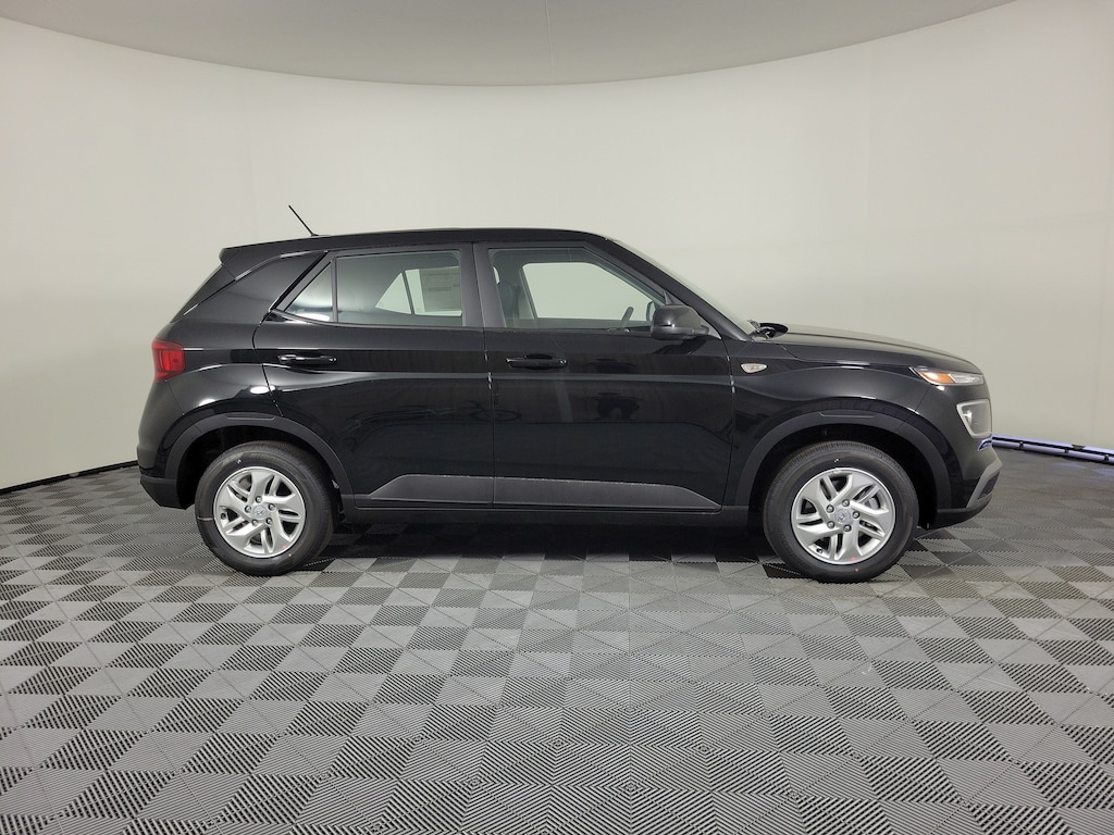 New 2026 Hyundai Venue SE SUV