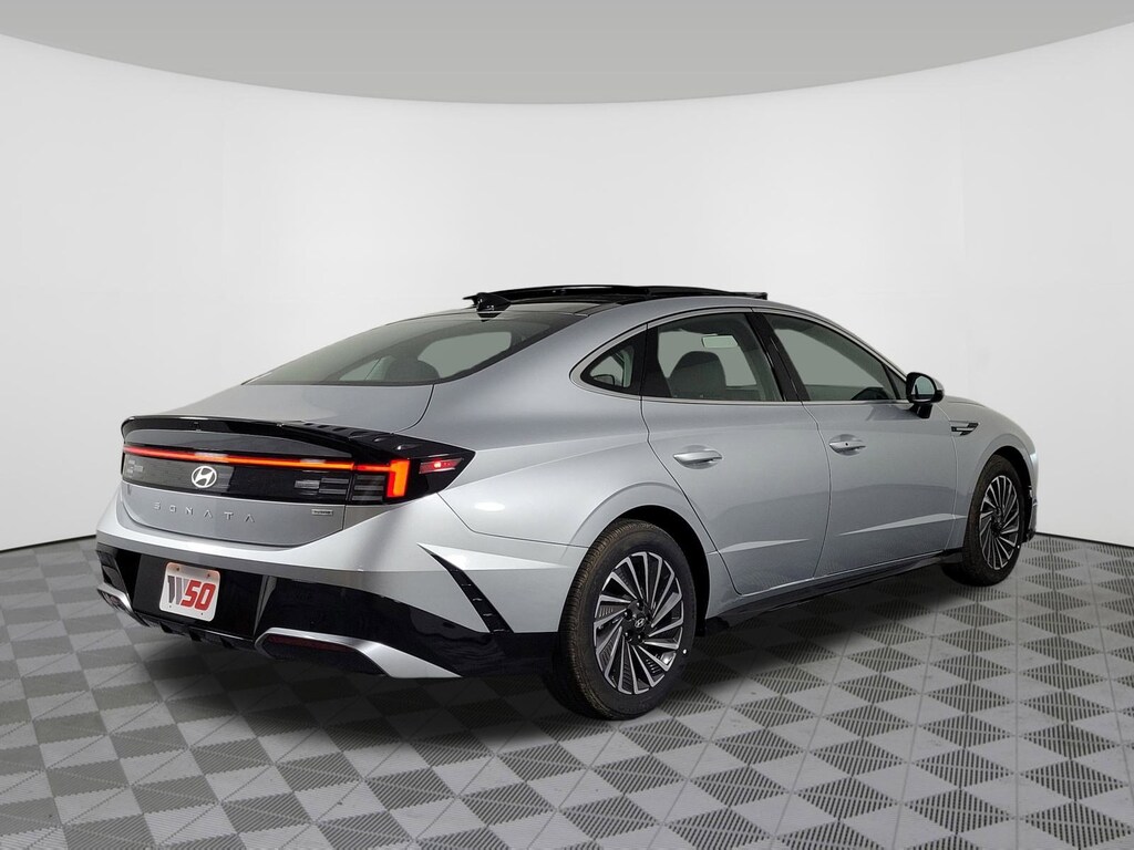 New 2026 Hyundai Sonata Hybrid SEL Sedan