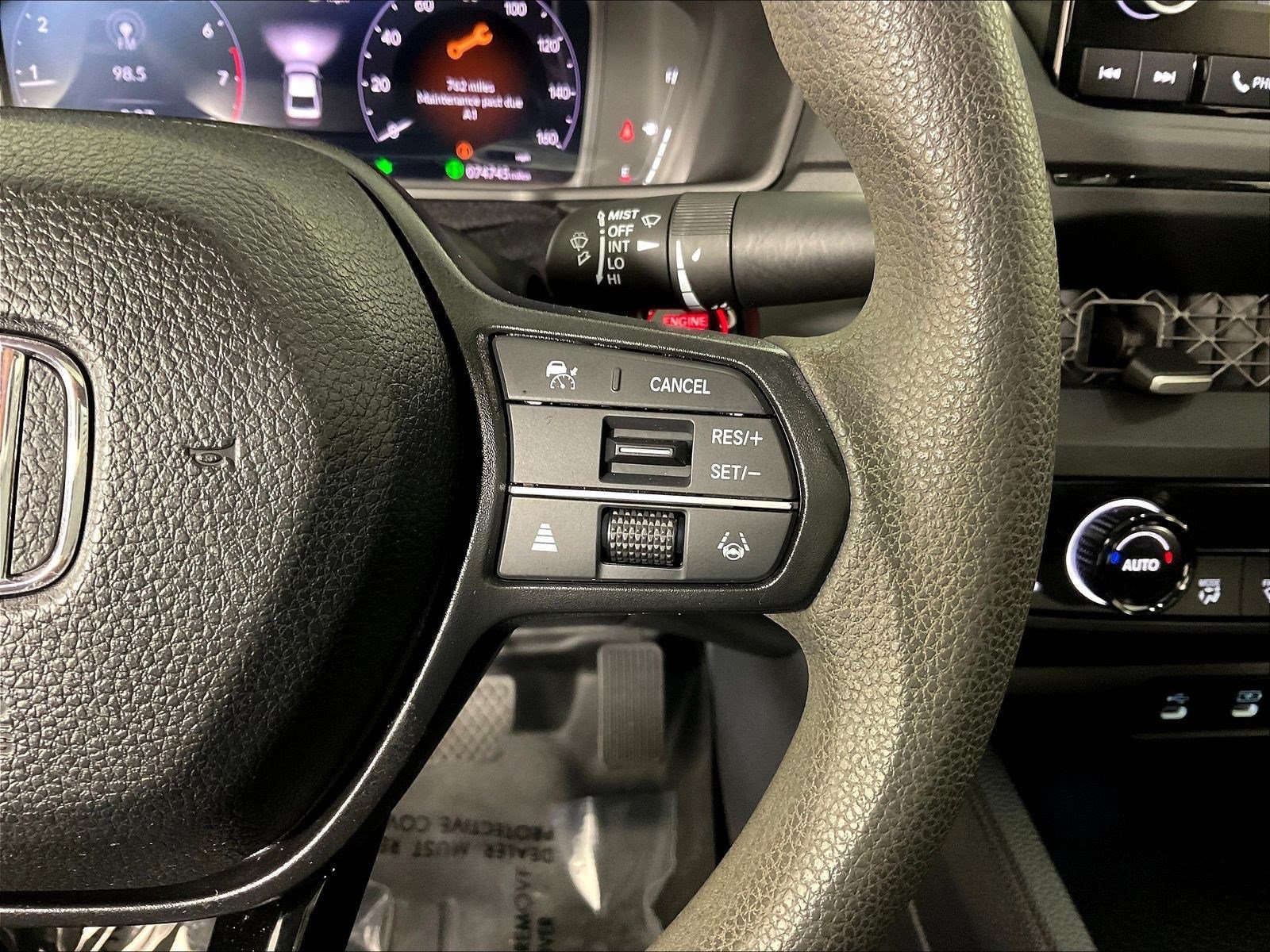2025 Honda Accord SE - Photo 15