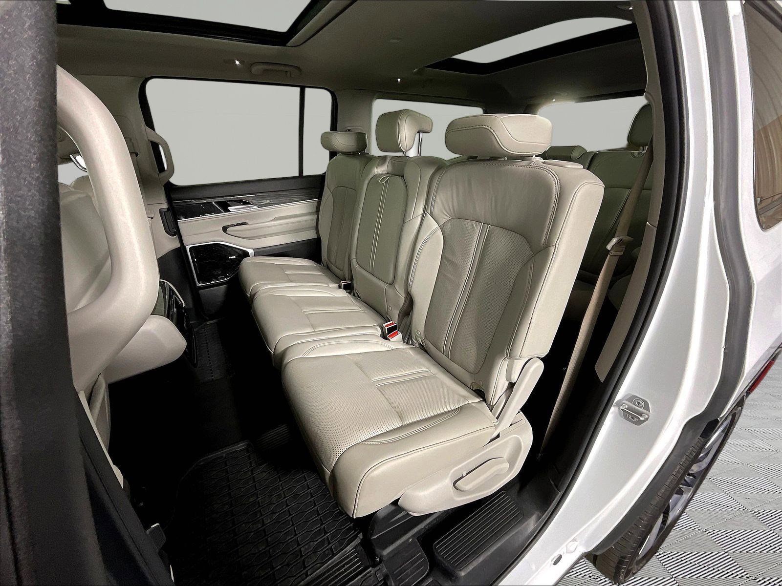 2022 Jeep Wagoneer Series III - Photo 22