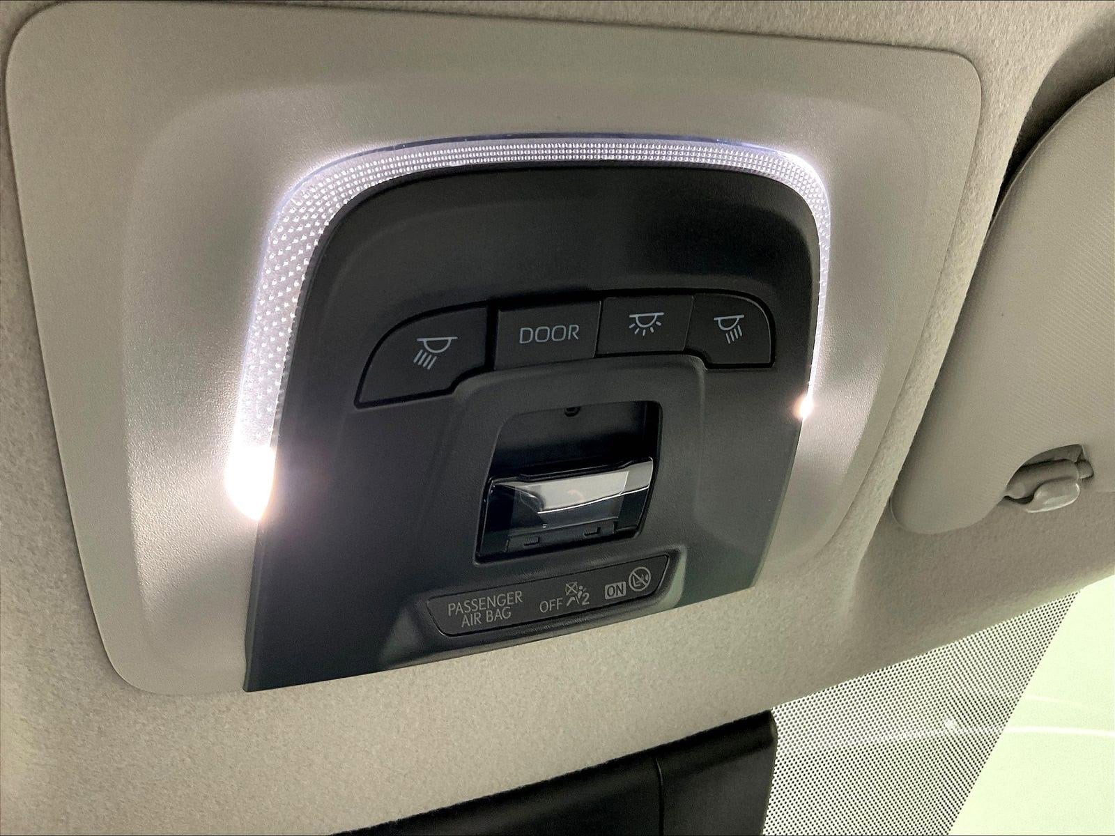 2024 Toyota Corolla Cross L - Photo 34
