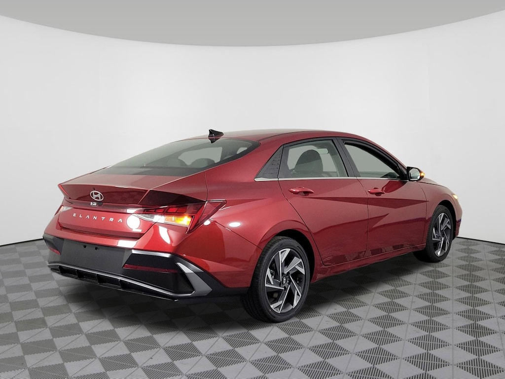 New 2025 Hyundai Elantra Hybrid Limited Sedan