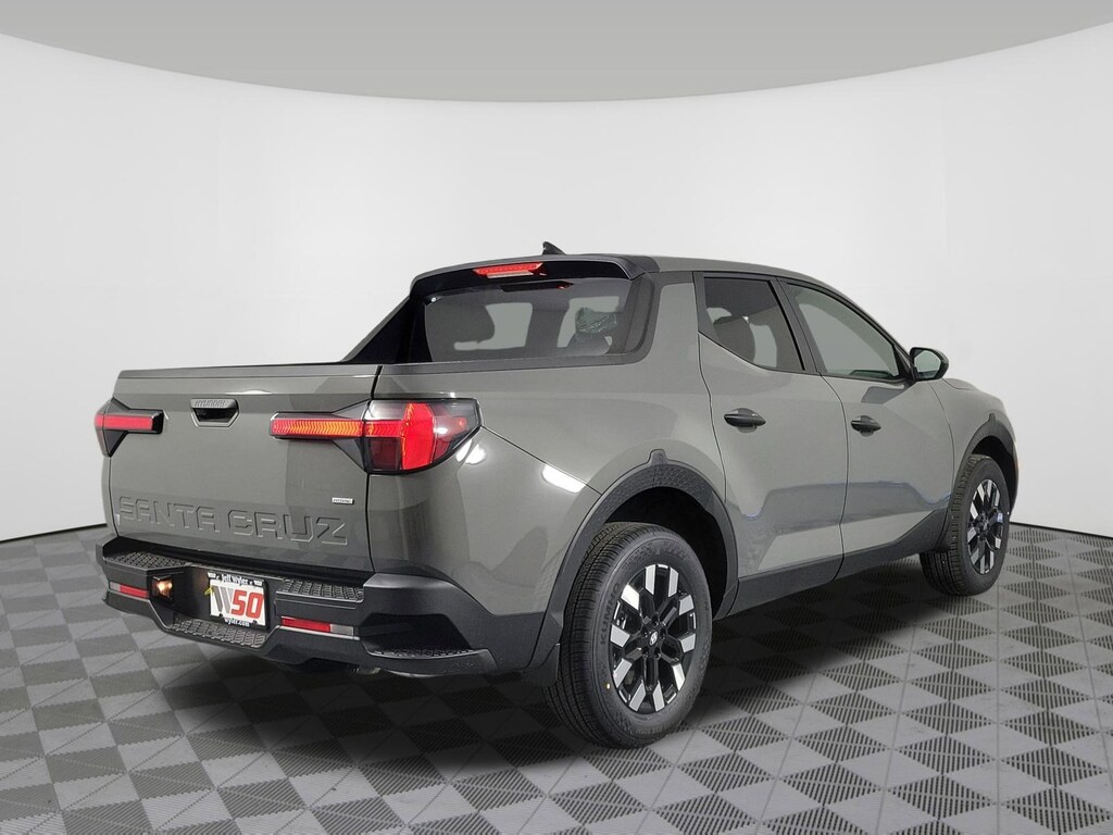 New 2025 Hyundai Santa Cruz SE AWD Truck Crew Cab