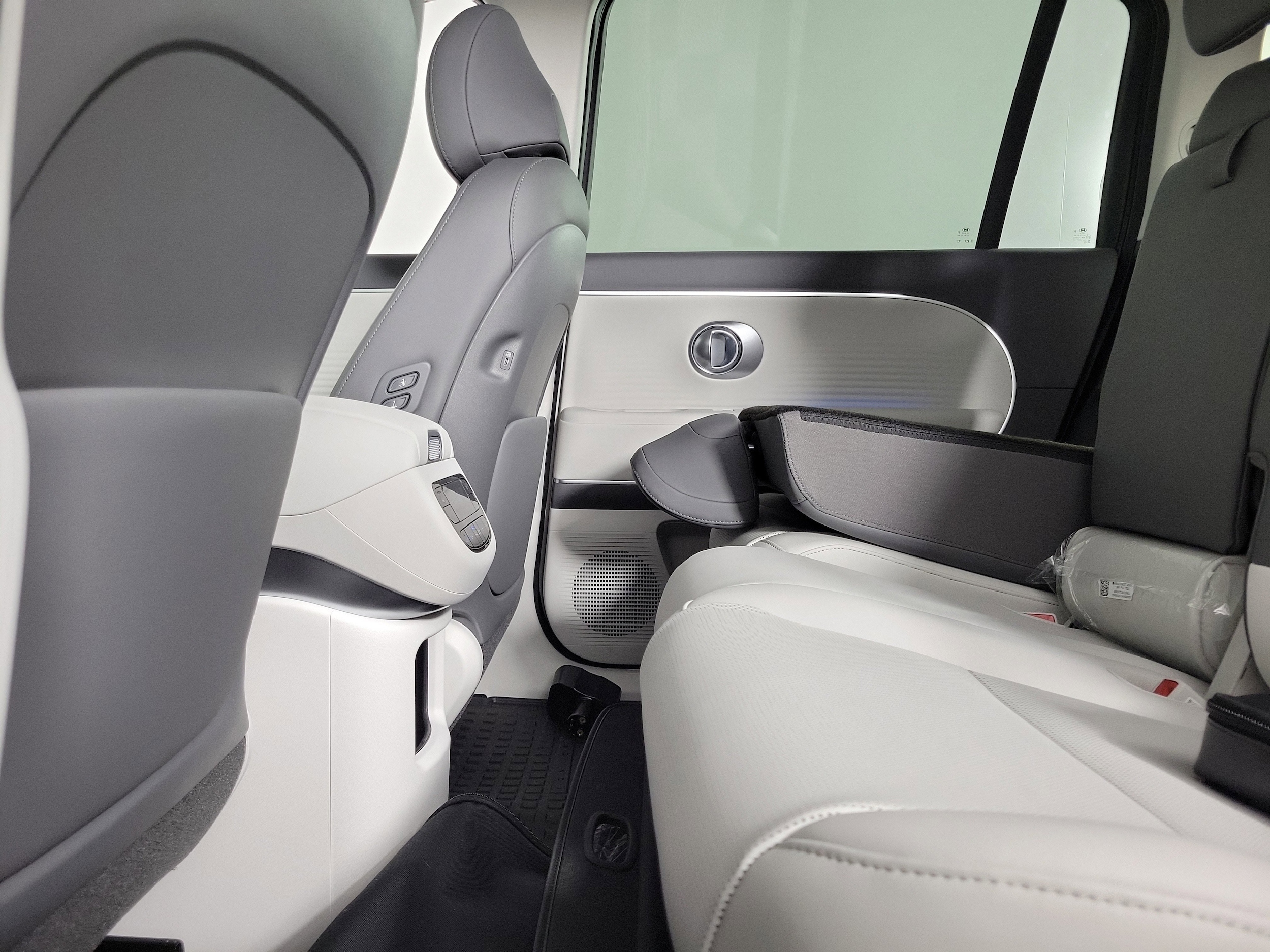 2026 Hyundai IONIQ 9 SEL - Photo 32