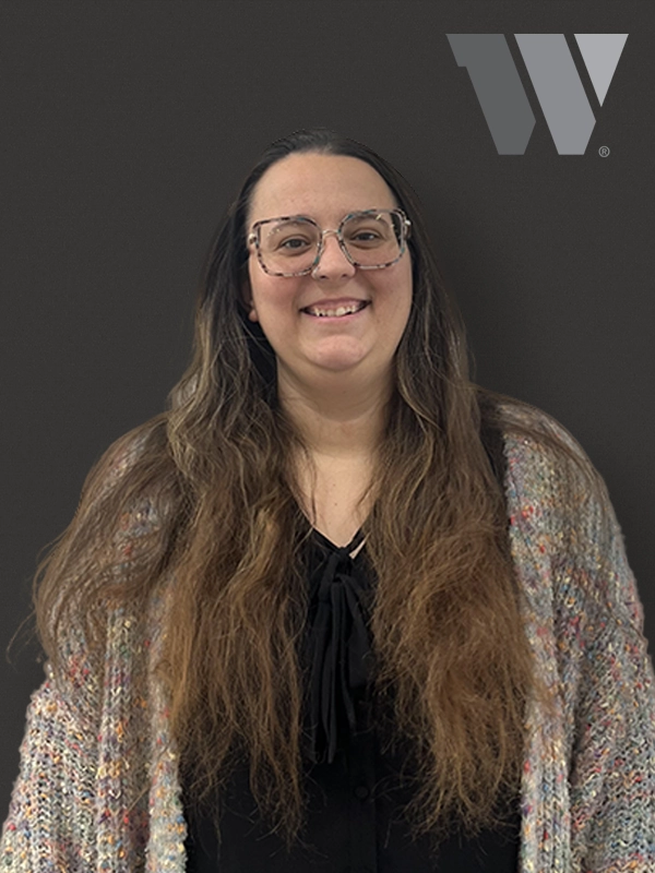 Staff member Julia Davis from ID_63762aa77dc9