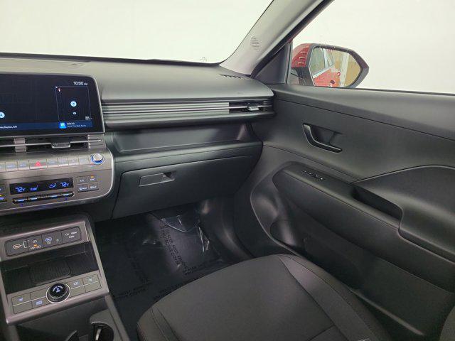 2025 Hyundai Kona SEL Convenience - Photo 6