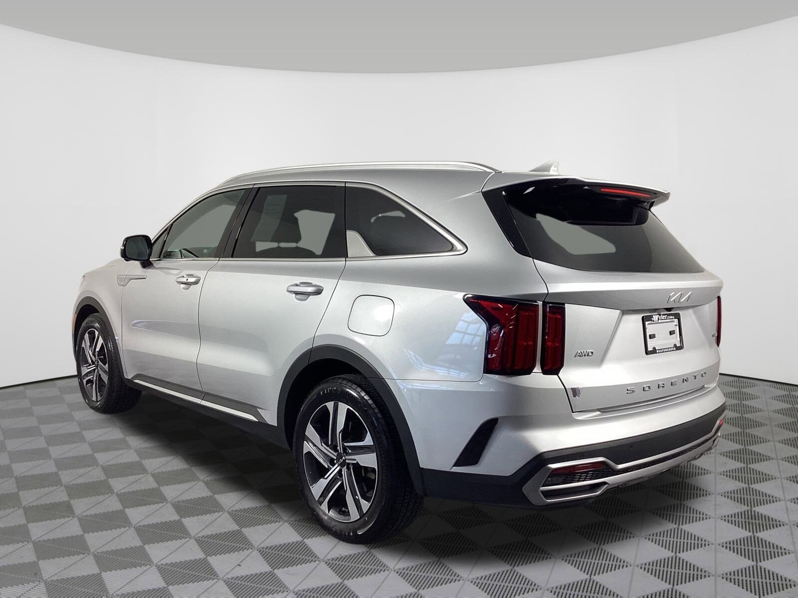 2022 Kia Sorento Plug-In Hybrid SX Prestige photo 2