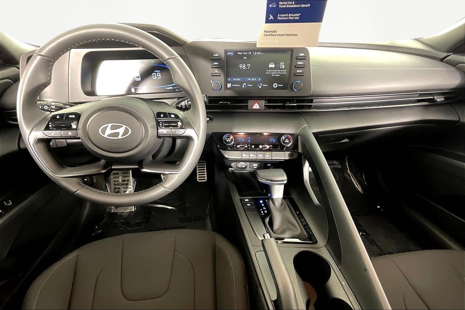 2025 Hyundai Elantra SEL - Photo 10