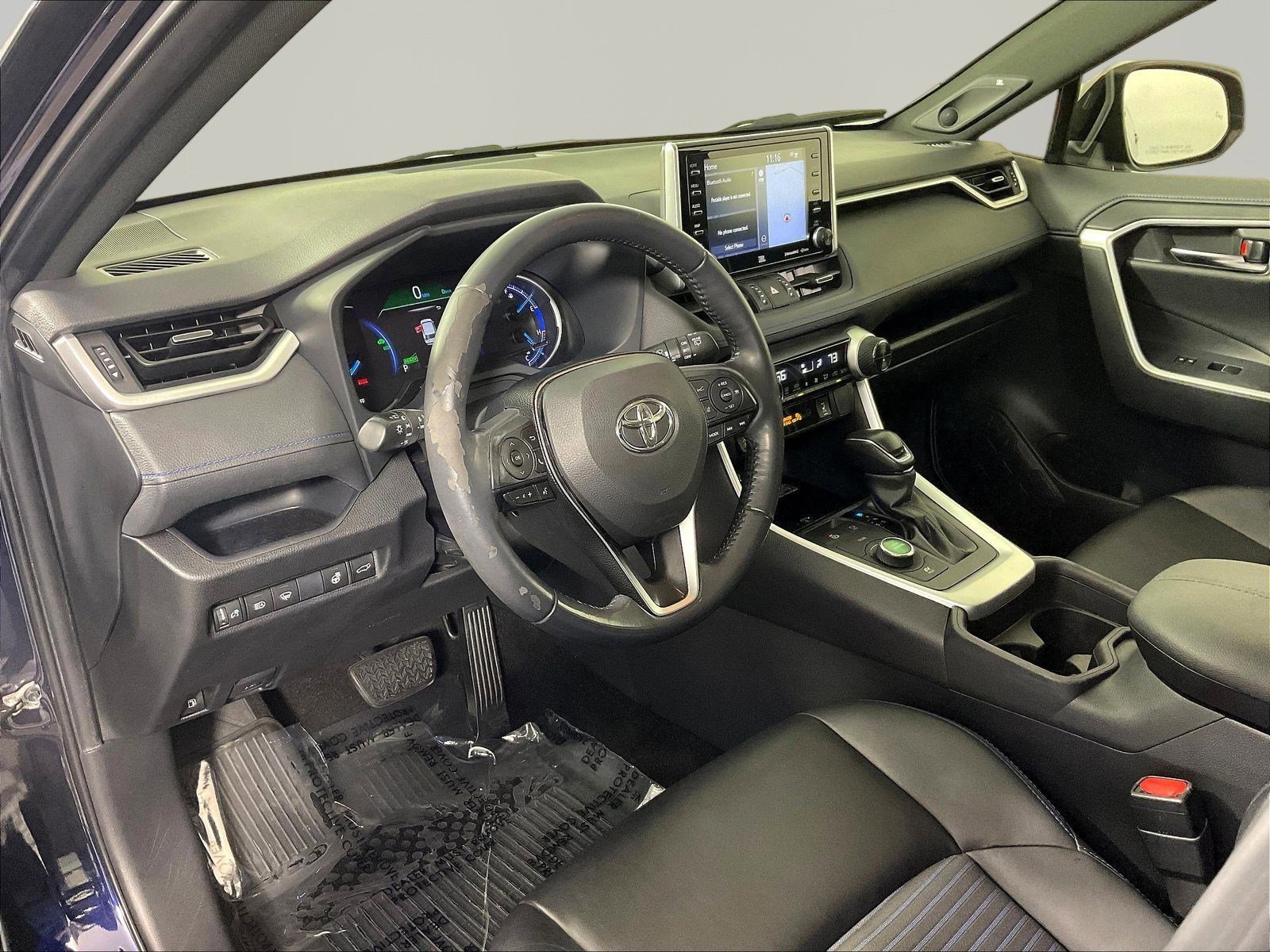 2020 Toyota RAV4 XSE - Photo 17