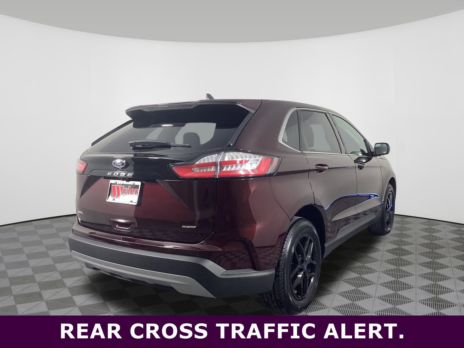 2024 Ford Edge SEL photo 4