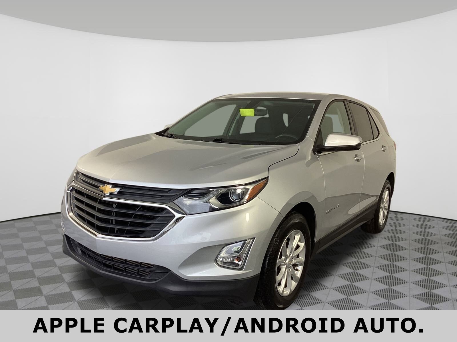 2018 Chevrolet Equinox photo 2