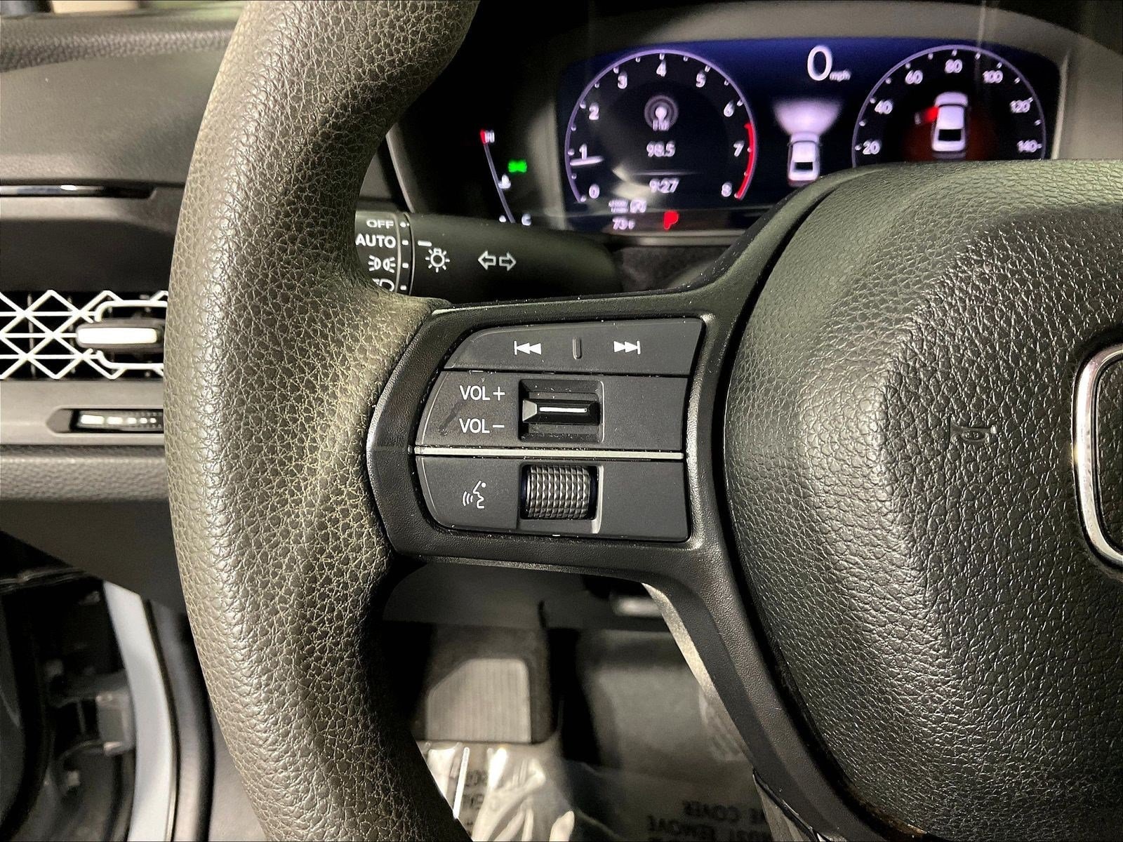 2025 Honda Accord SE - Photo 14