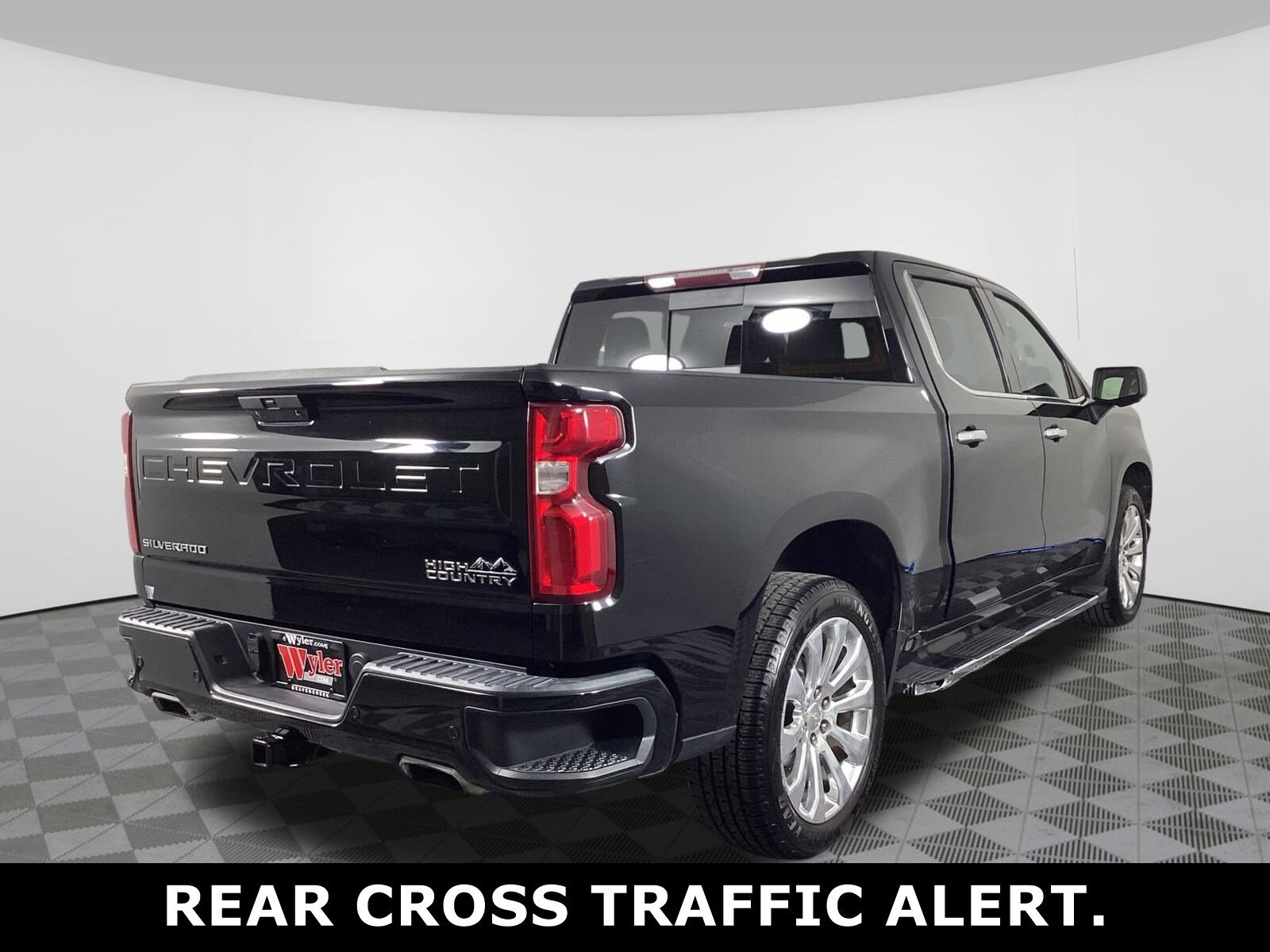 2019 Chevrolet Silverado 1500 High Country photo 4