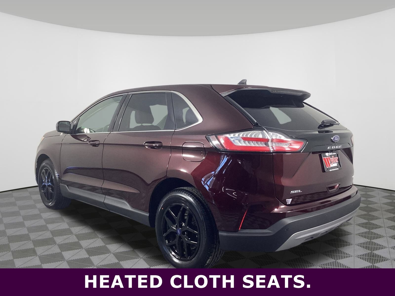 2024 Ford Edge SEL photo 3
