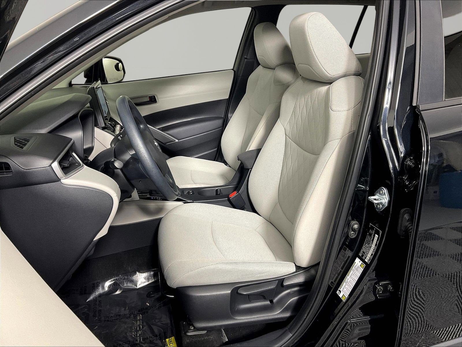 2024 Toyota Corolla Cross L - Photo 21
