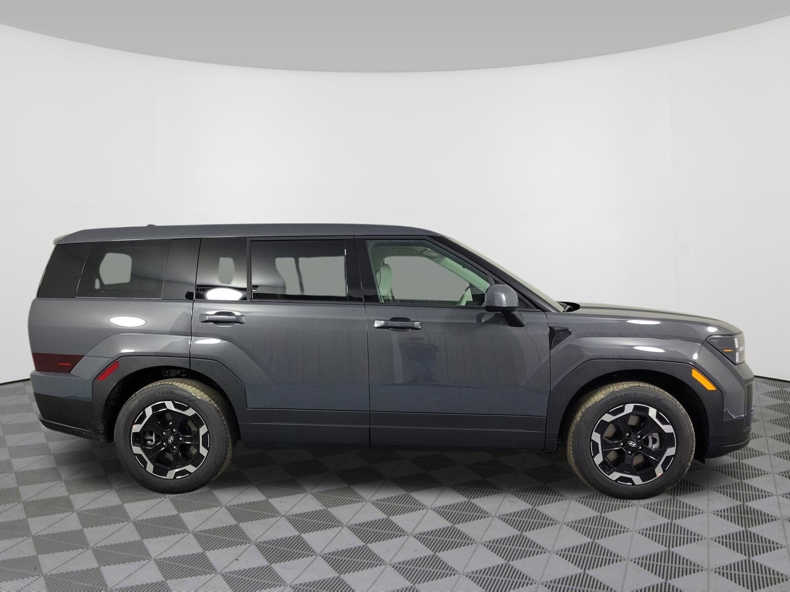 2026 Hyundai Santa Fe SE photo 2