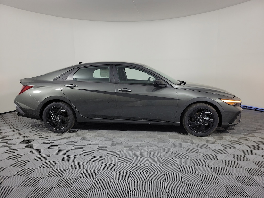 New 2026 Hyundai Elantra SEL Sport Sedan