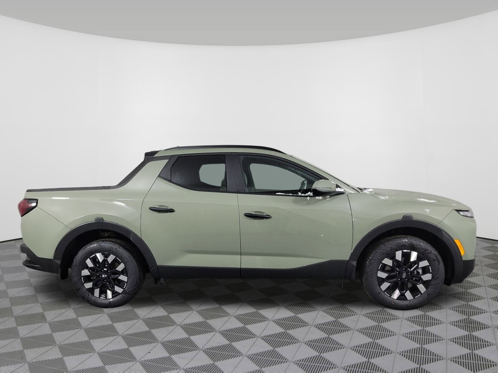 2026 Hyundai Santa Cruz SEL photo 2