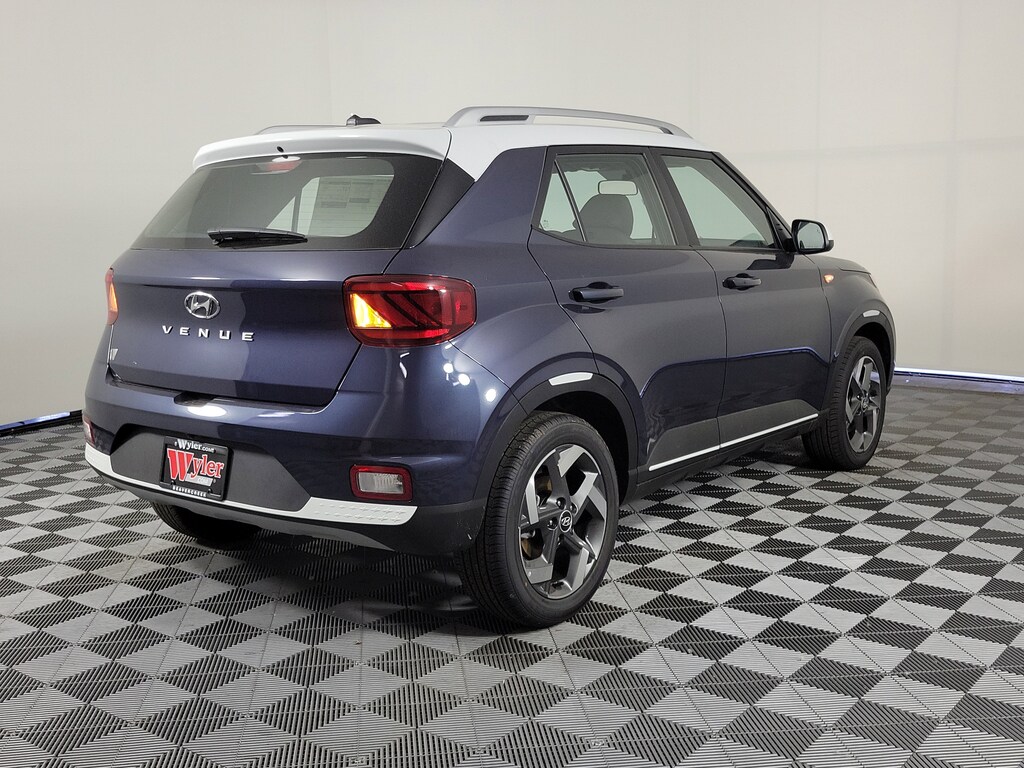 New 2026 Hyundai Venue SEL w/Two-Tone Roof SUV