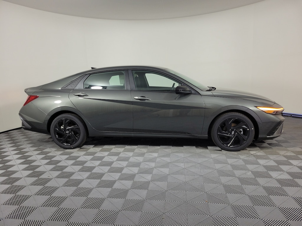 New 2026 Hyundai Elantra SEL Sport Sedan