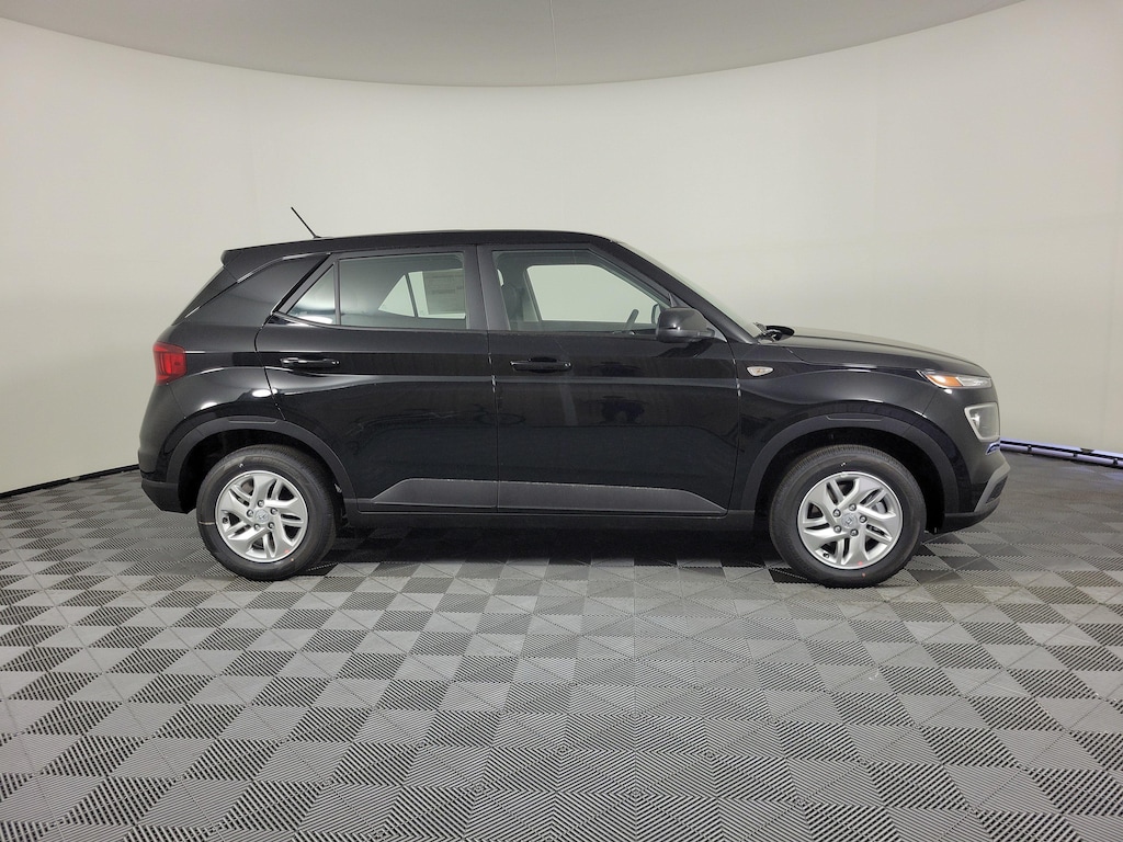 New 2026 Hyundai Venue SE SUV