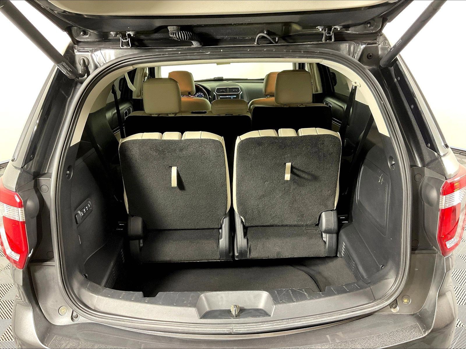 2016 Ford Explorer Platinum - Photo 39