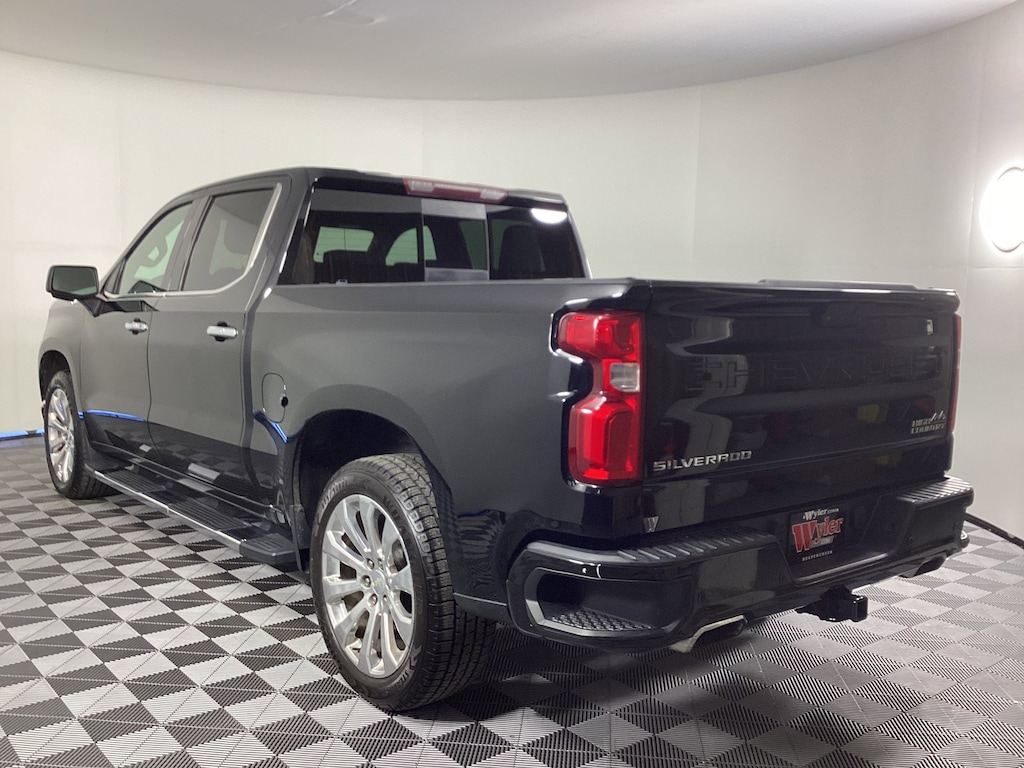 Used 2019 Chevrolet Silverado 1500 High Country 4WD Crew Cab 147 High Country