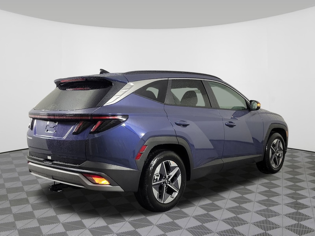 New 2026 Hyundai Tucson SEL Premium FWD SUV