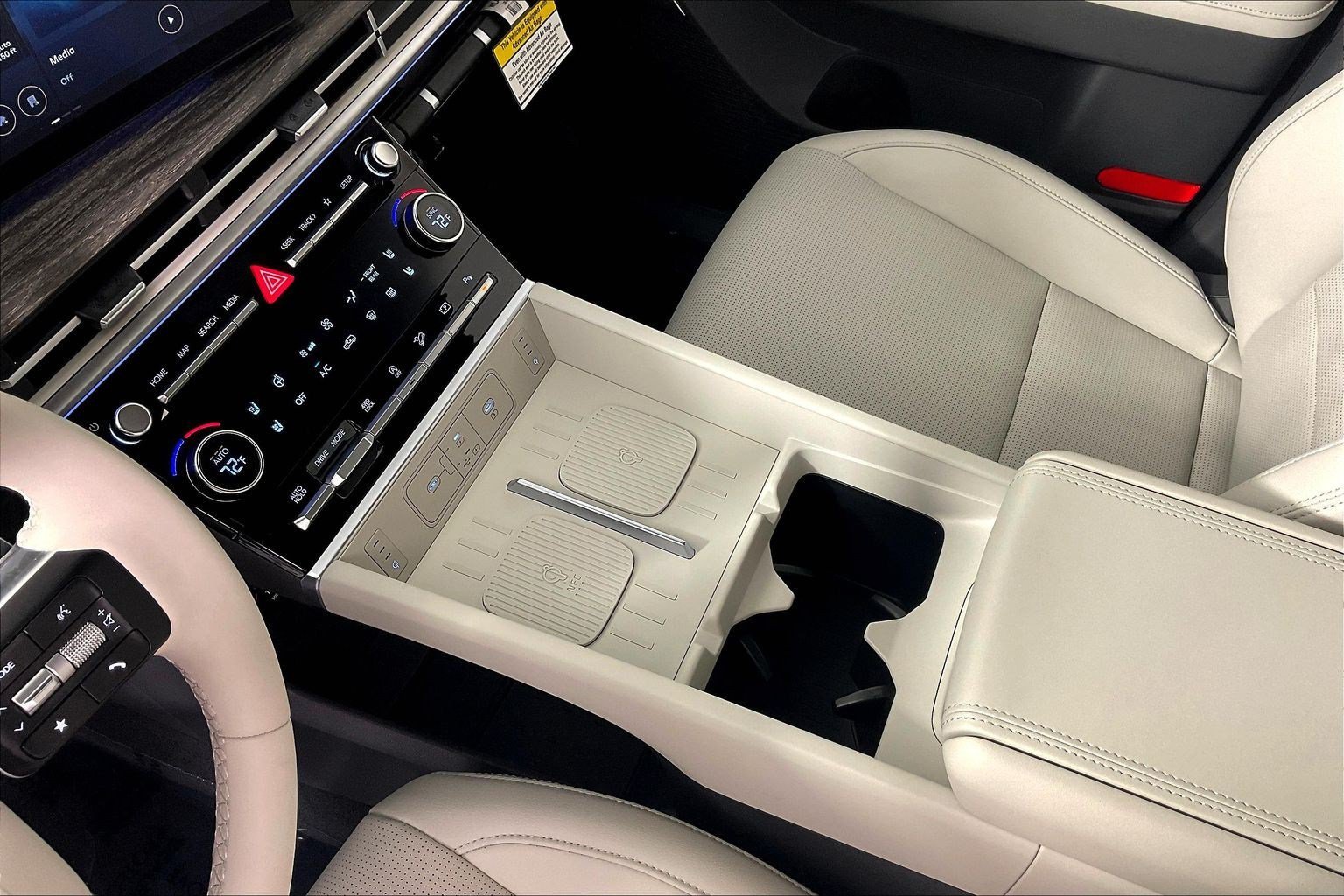 2026 Hyundai Santa Fe Limited - Photo 21