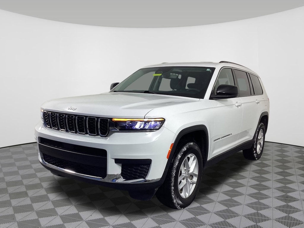 Used 2023 Jeep Grand Cherokee L Laredo Laredo 4x4