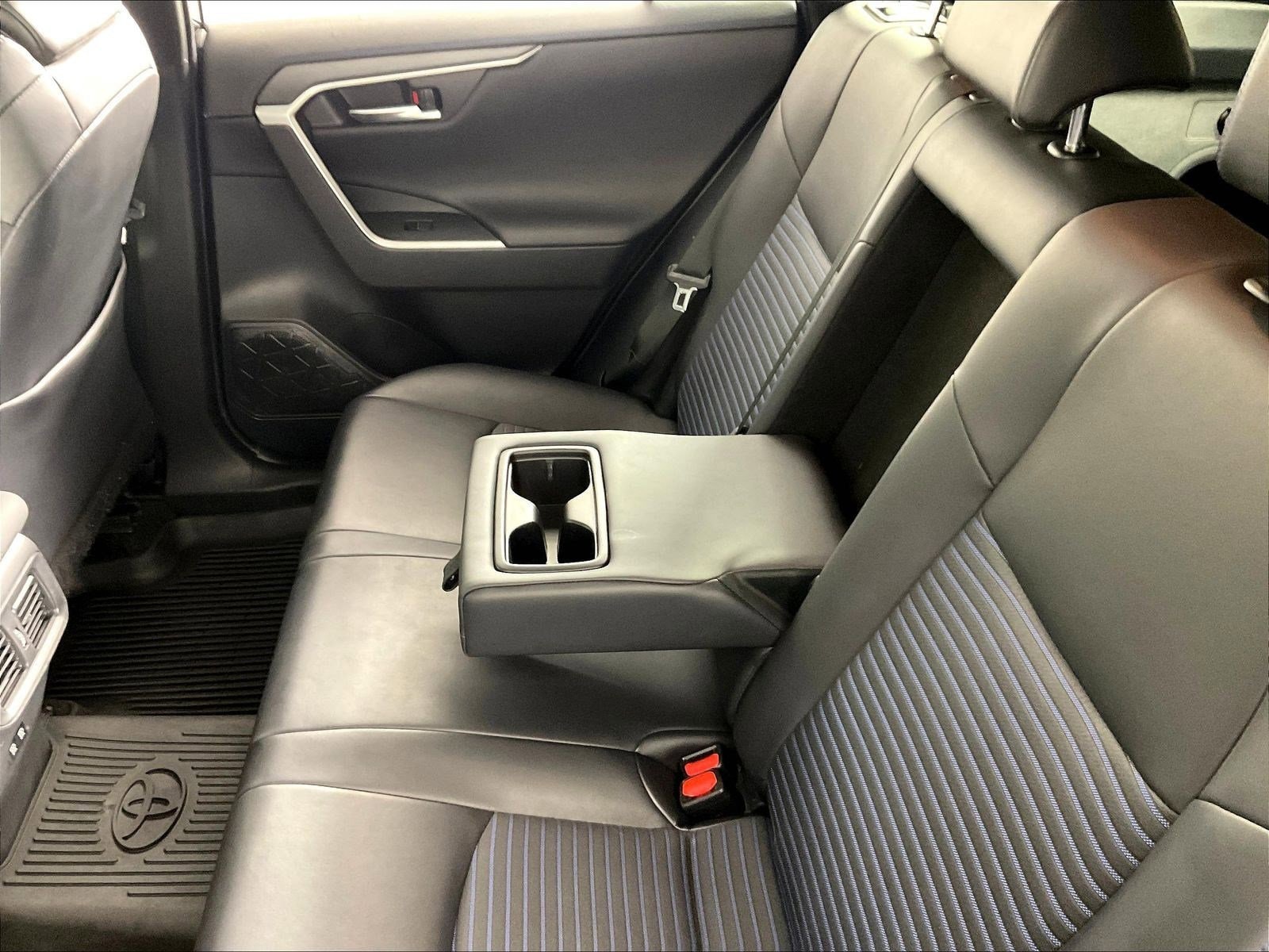 2020 Toyota RAV4 XSE - Photo 37