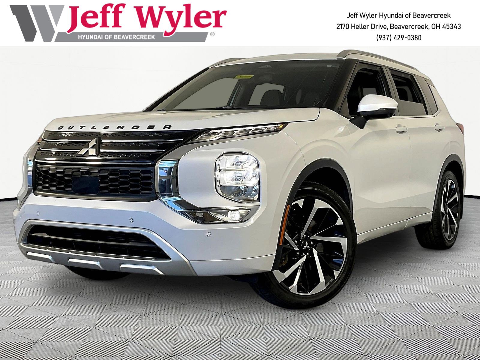 2022 Mitsubishi Outlander SEL FWD's photo