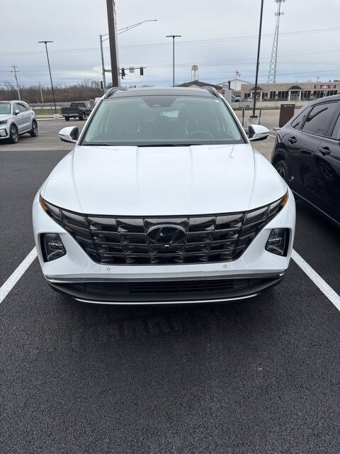 2022 Hyundai Tucson Limited photo 2