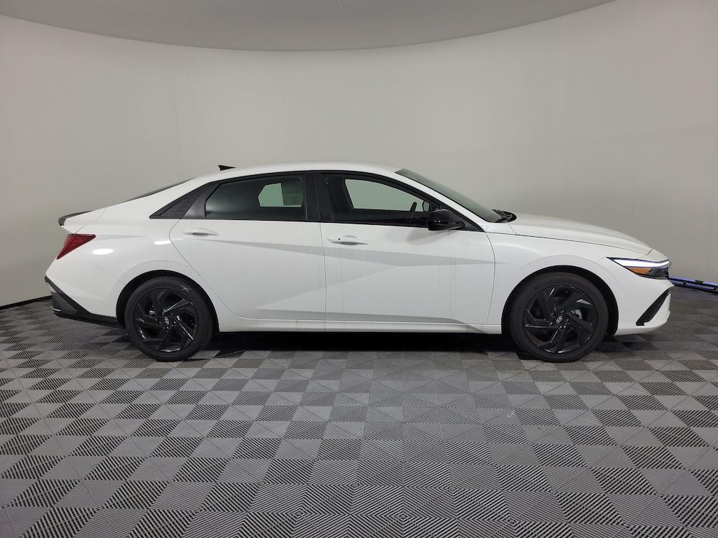 New 2026 Hyundai Elantra Hybrid SEL Sport Sedan