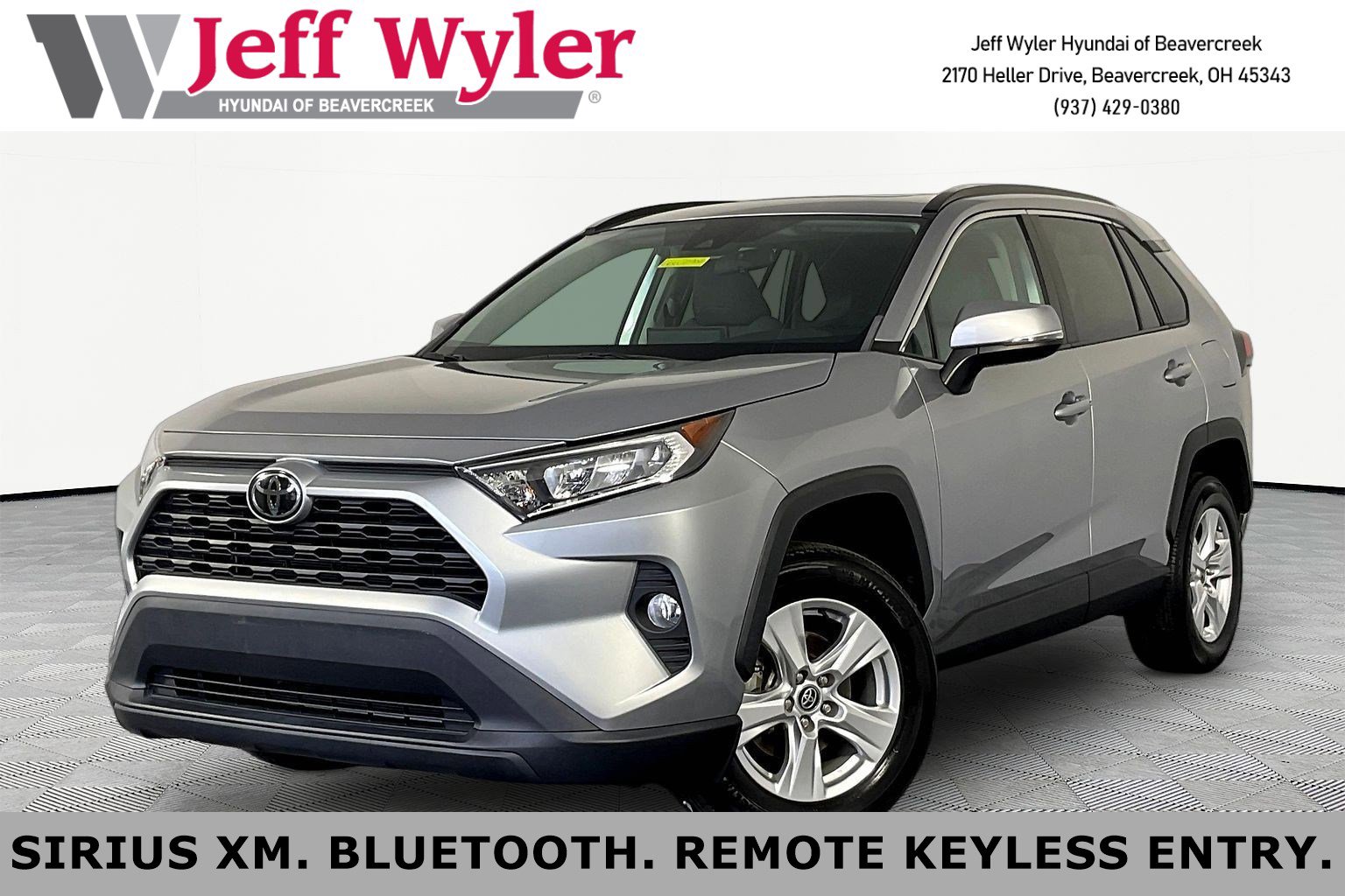 2020 Toyota RAV4 XLE FWD's photo