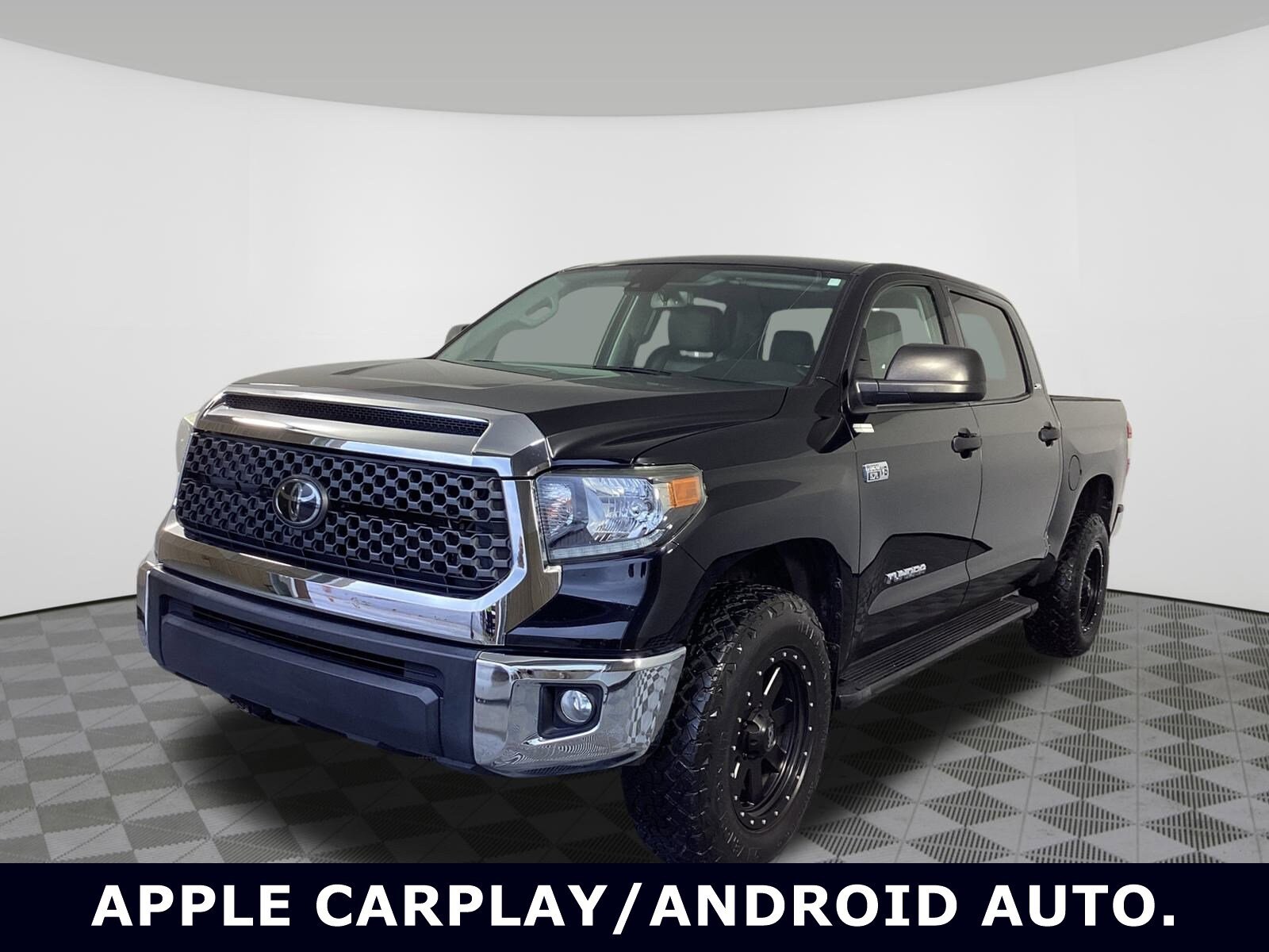 2020 Toyota Tundra SR5 CrewMax photo 2