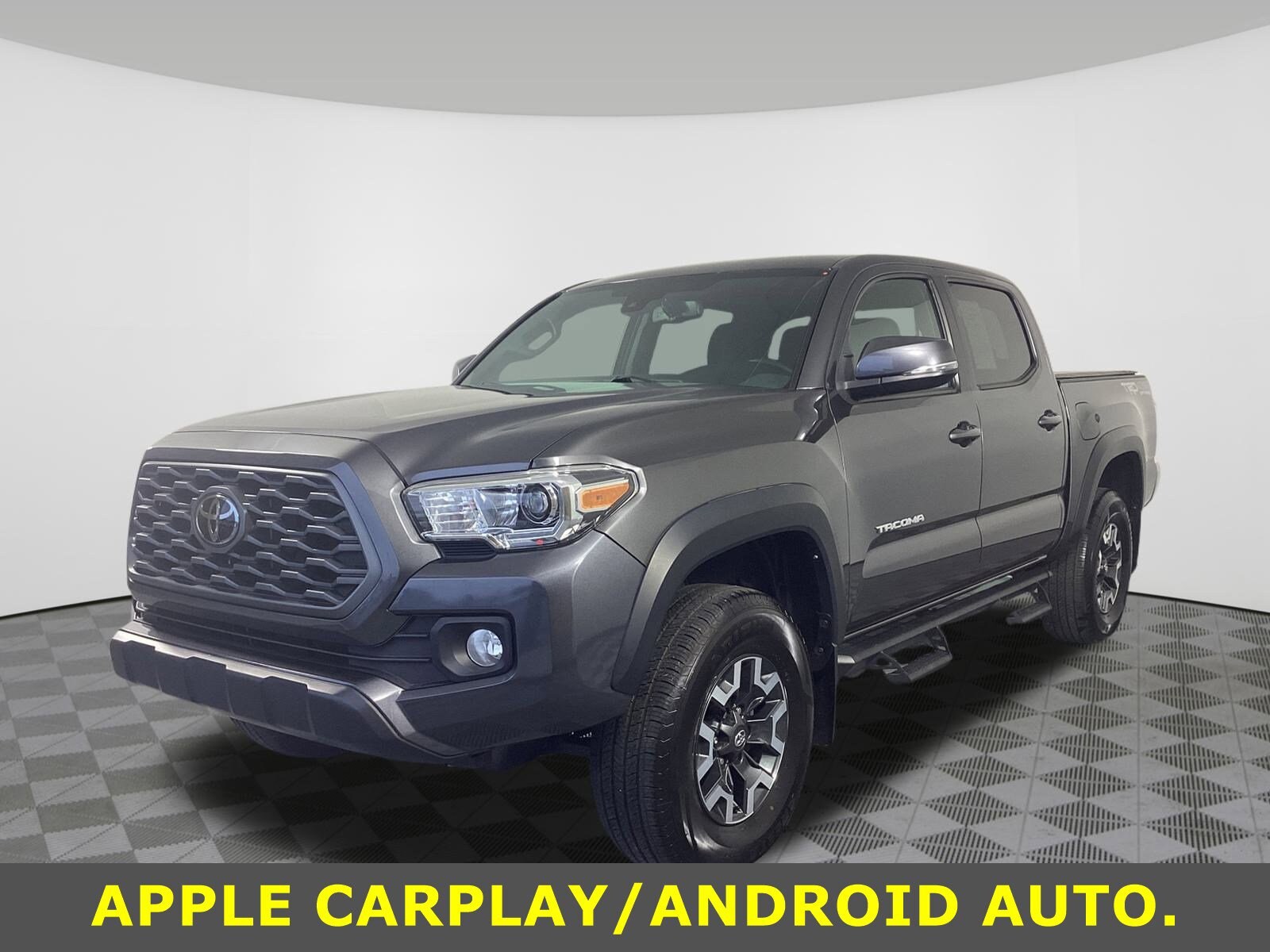 2021 Toyota Tacoma TRD Double Cab V6 photo 2