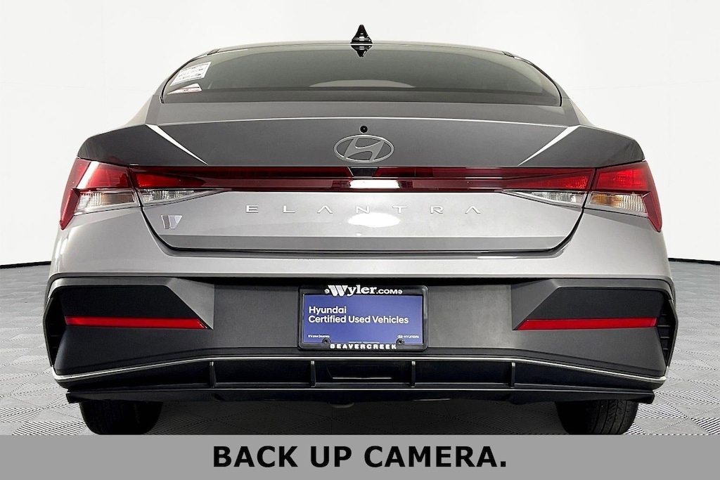 Certified 2025 Hyundai Elantra SE SE IVT