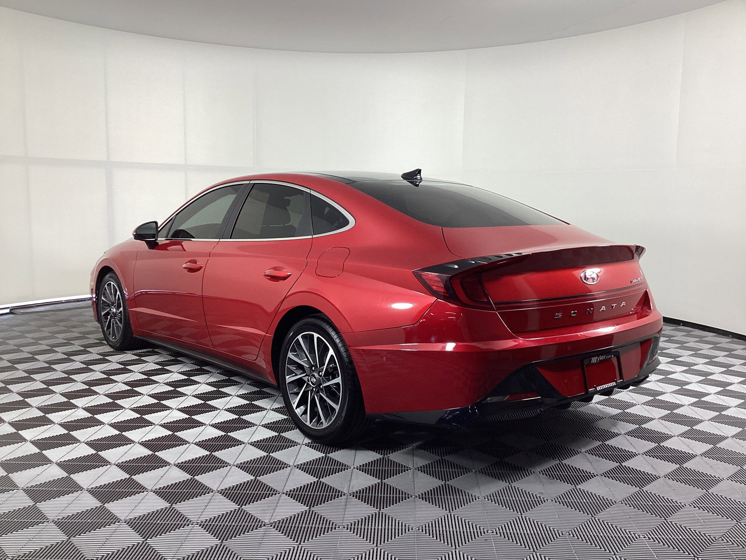 2020 Hyundai Sonata Limited photo 3