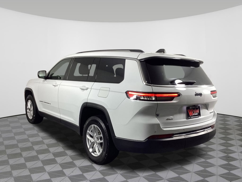 Used 2023 Jeep Grand Cherokee L Laredo Laredo 4x4