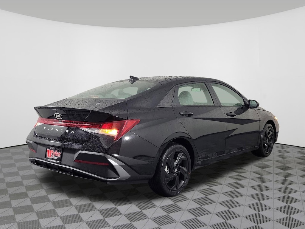 New 2026 Hyundai Elantra SEL Sport Sedan