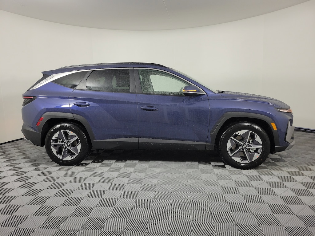 New 2026 Hyundai Tucson SEL Premium FWD SUV