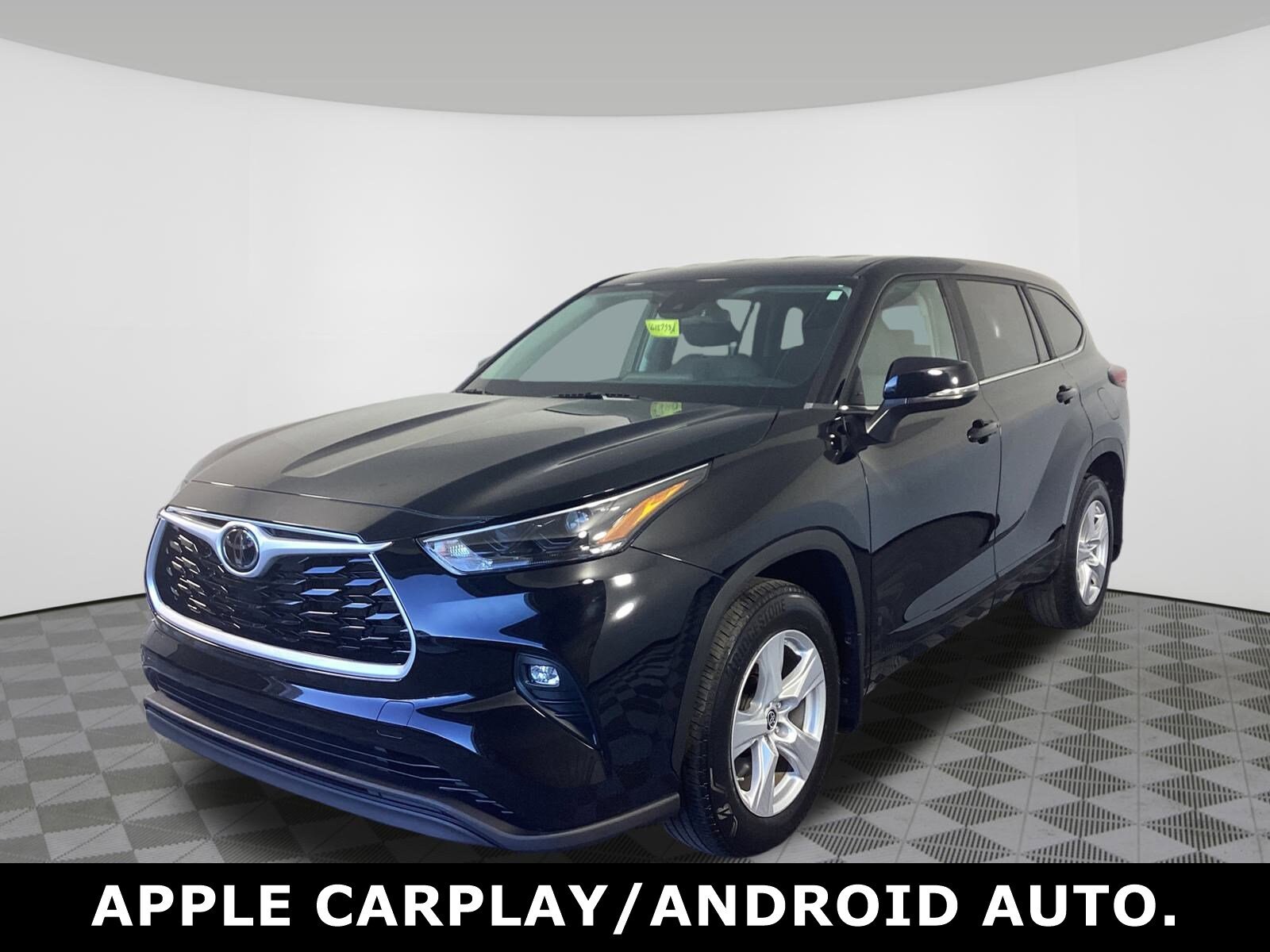 2023 Toyota Highlander L photo 2