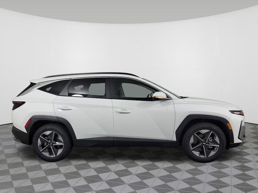 New 2026 Hyundai Tucson SEL Premium FWD SUV