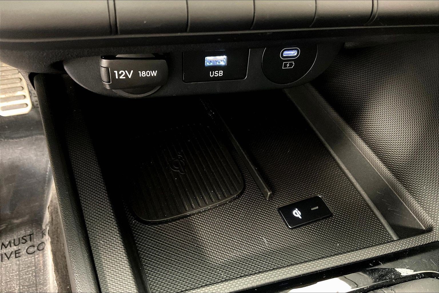2025 Hyundai Elantra SEL - Photo 18