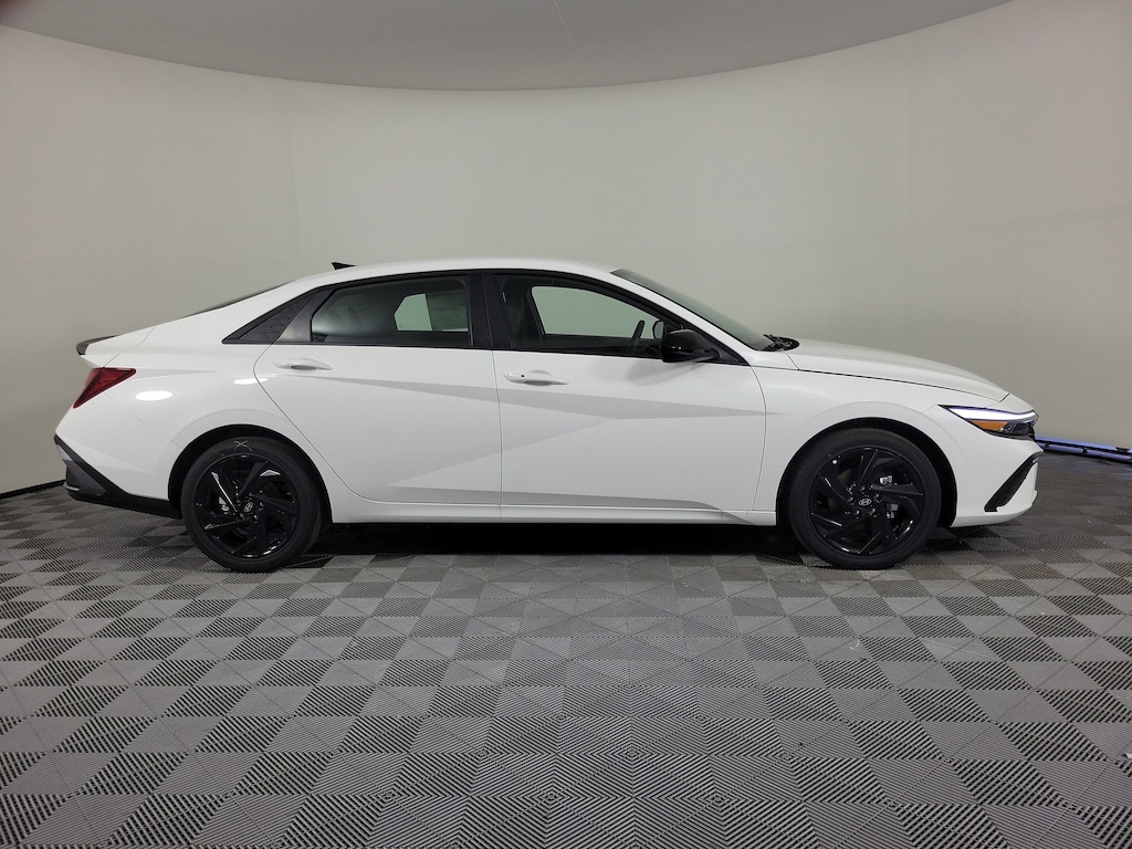 New 2026 Hyundai Elantra SEL Sport Sedan