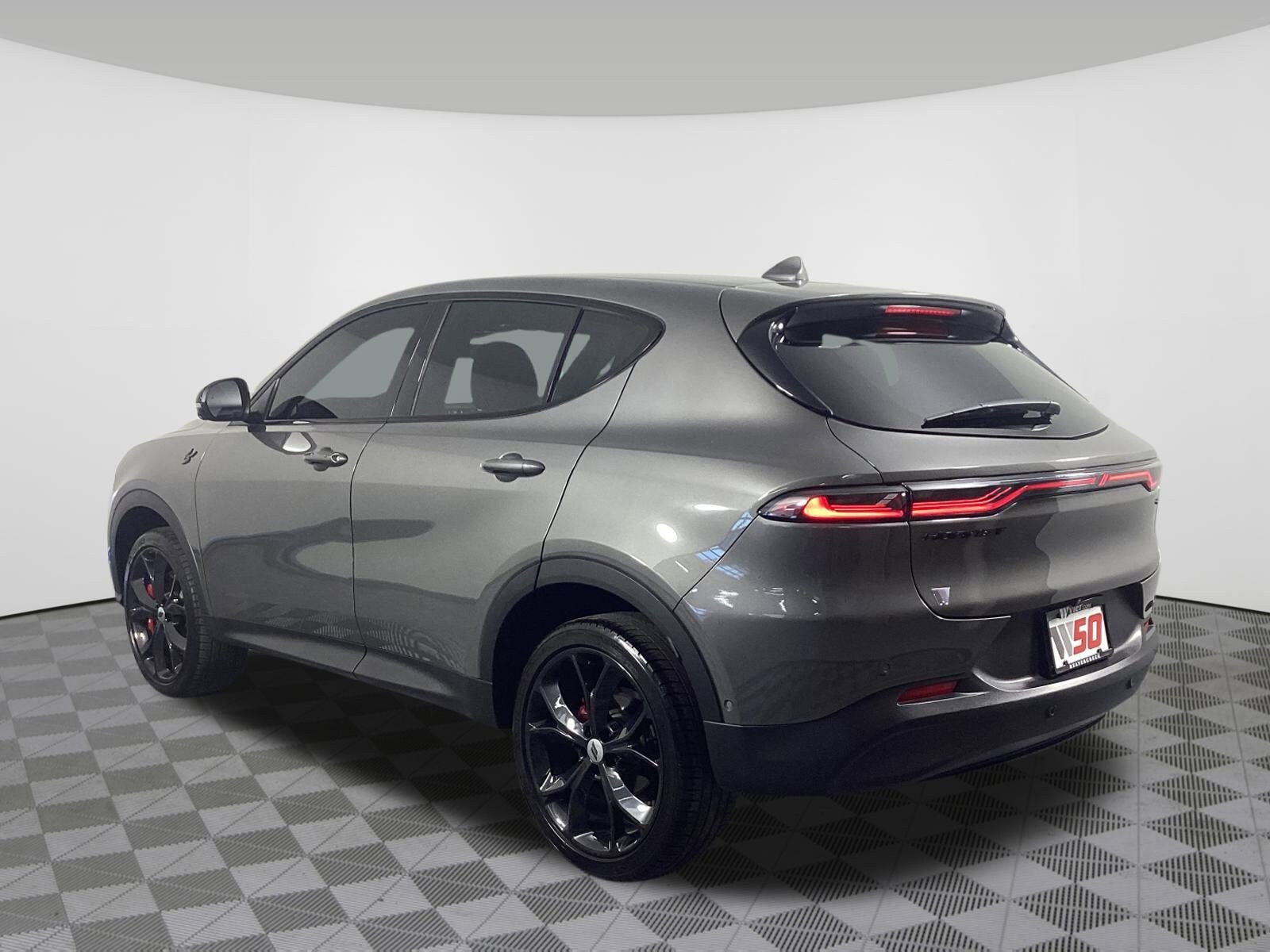 2023 Dodge Hornet GT photo 2