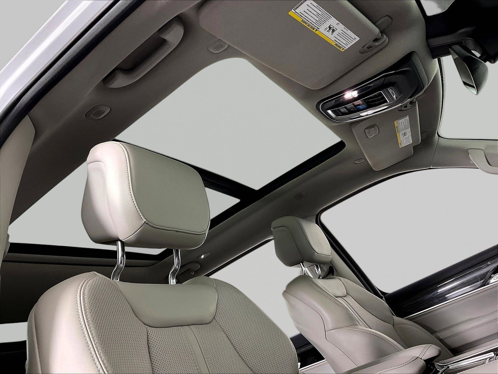 2022 Jeep Wagoneer Series III - Photo 28