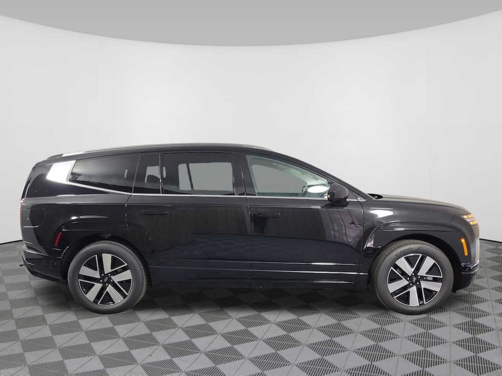 New 2026 Hyundai IONIQ 9 SEL SUV