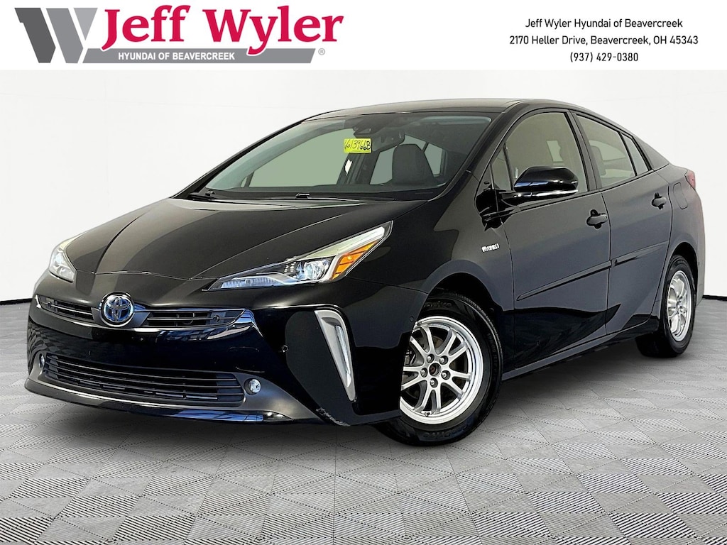 Used 2019 Toyota Prius XLE AWD-e XLE AWD-e